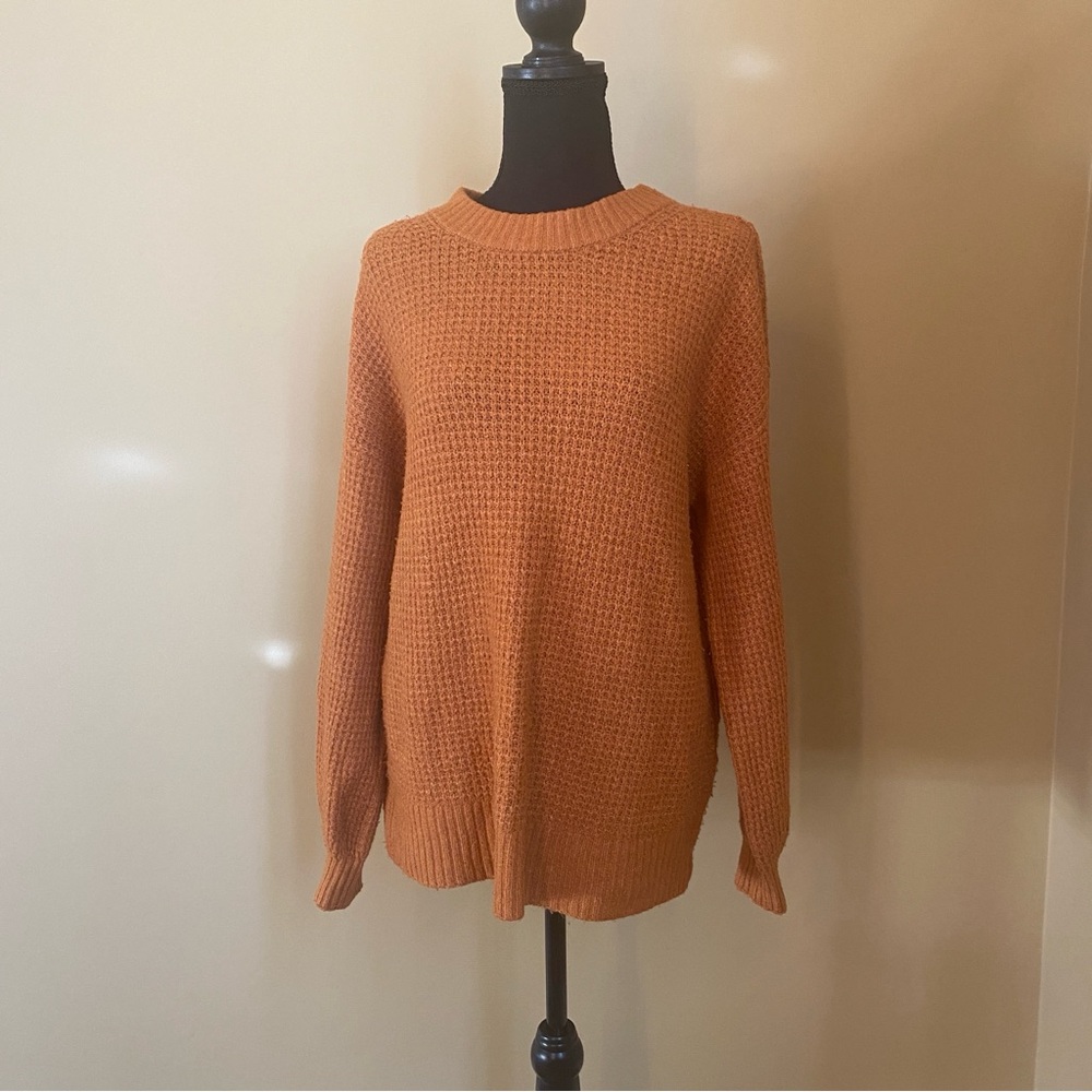 American Eagle Crew Neck Sweater in Orange size S